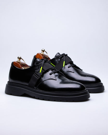 Derbies "Neo-Classic" – Cuir Noir & Détails Techniques