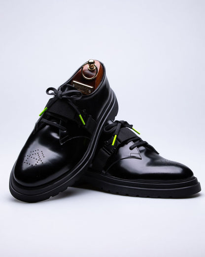 Derbies "Neo-Classic" – Cuir Noir & Détails Techniques